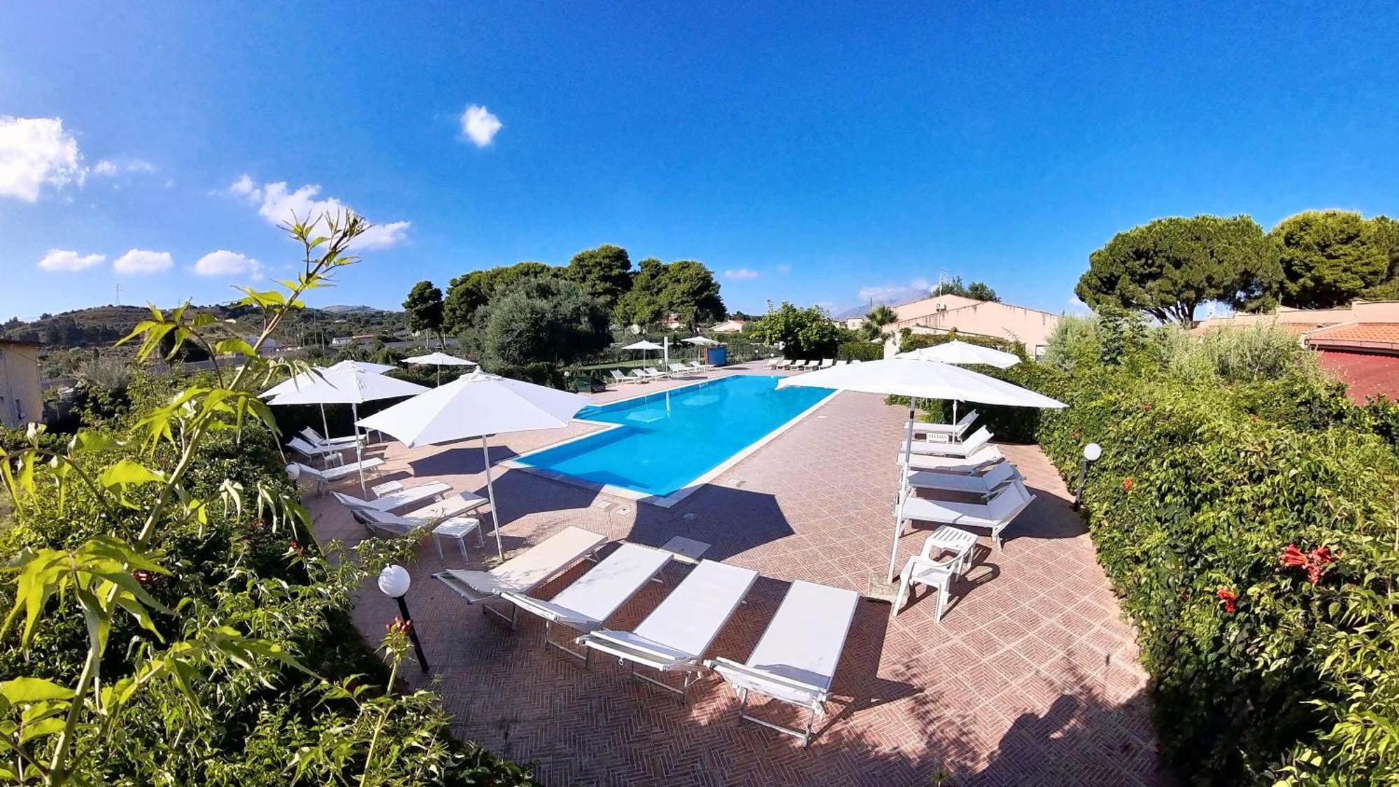Villa Teti - Sicilia Кампофеличе ди Рокела Екстериор снимка