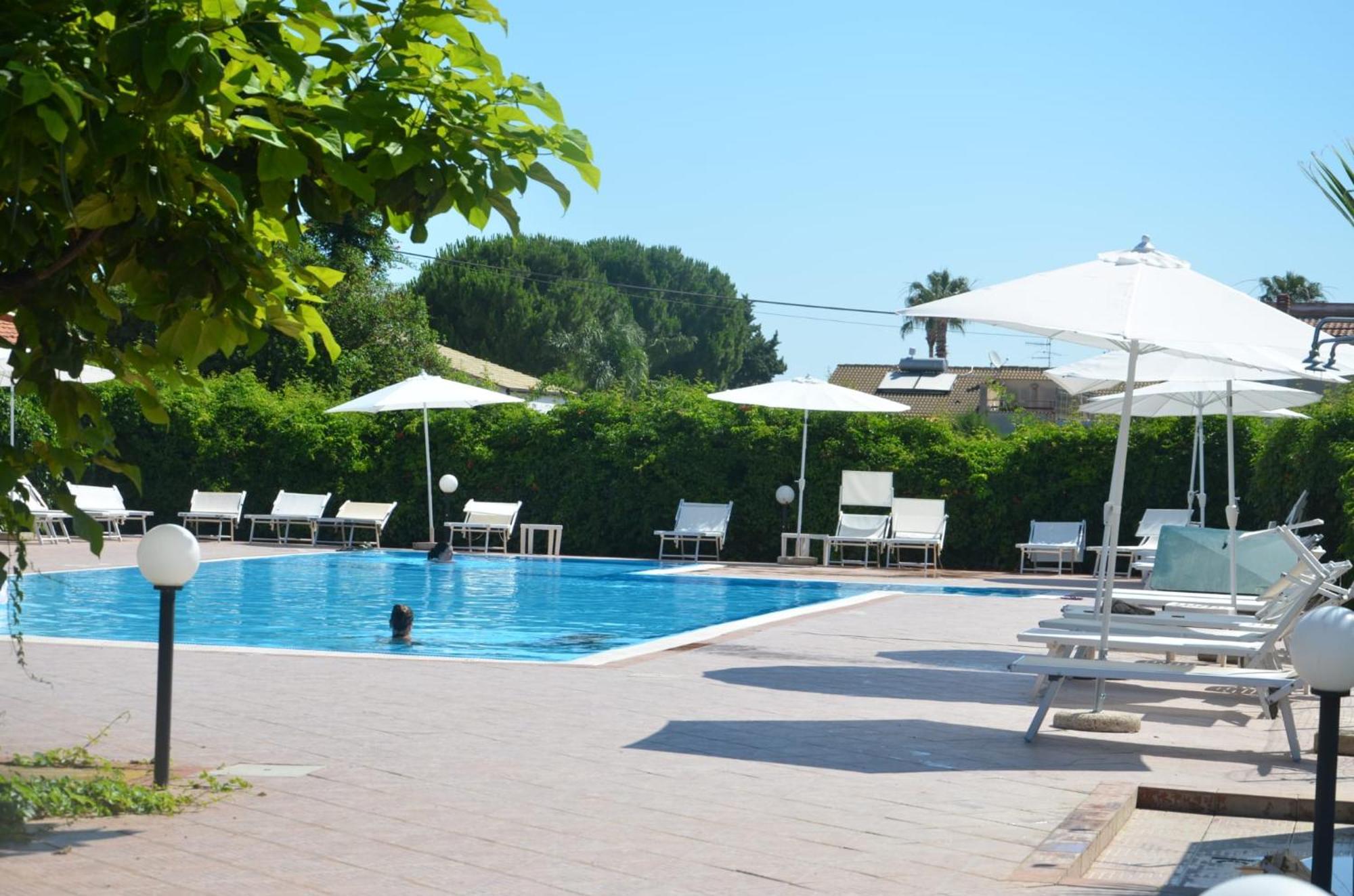 Villa Teti - Sicilia Кампофеличе ди Рокела Екстериор снимка